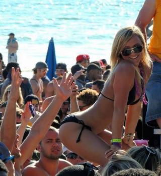 Hump Day Pic and GIF Dump