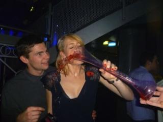 People Dropping Things at Picture Time!