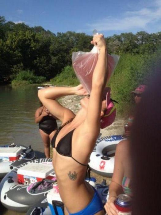 41 Cringe Worthy Drunk People That...