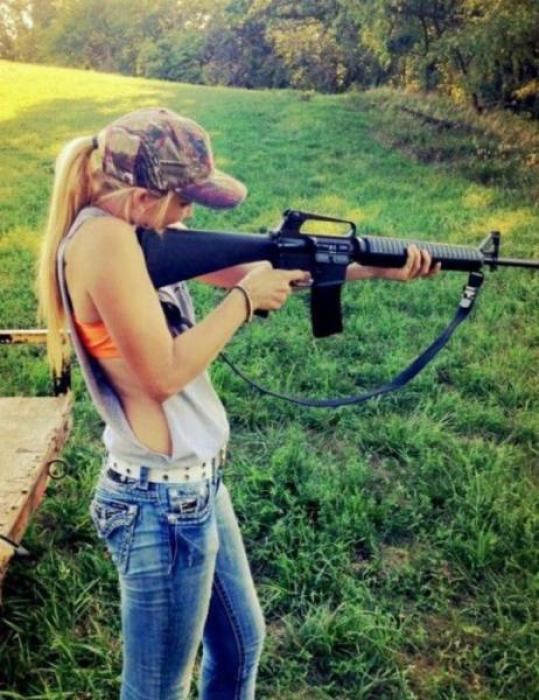 40 Awesome Girls With Big Guns Wow Gallery Ebaums World