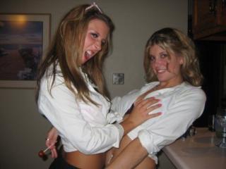 Bodies That Kill: College Girlfriends