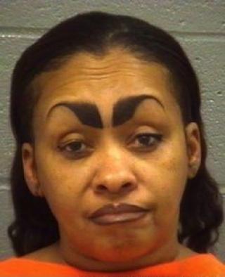 25 Terrible Eyebrow FAILS