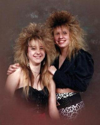 21 Horrifying Glamour Shot Fails