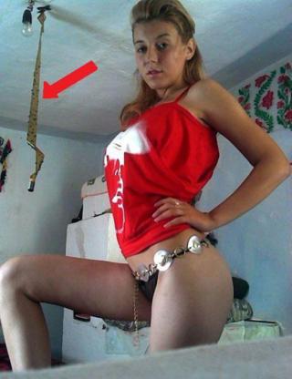 23 Entertaining Examples of When Sexy Selfies Fail