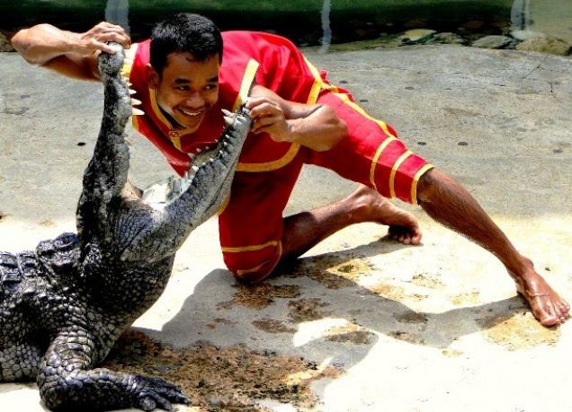 25 reason women live longer than men