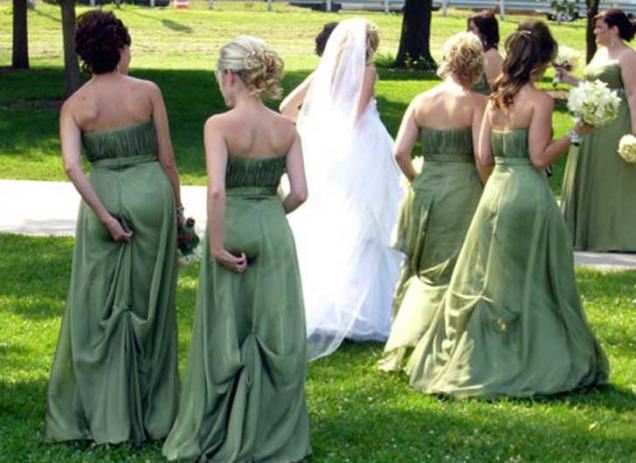 25 Embarrassing Photos CAUGHT At The Perfect (Worst) Moment