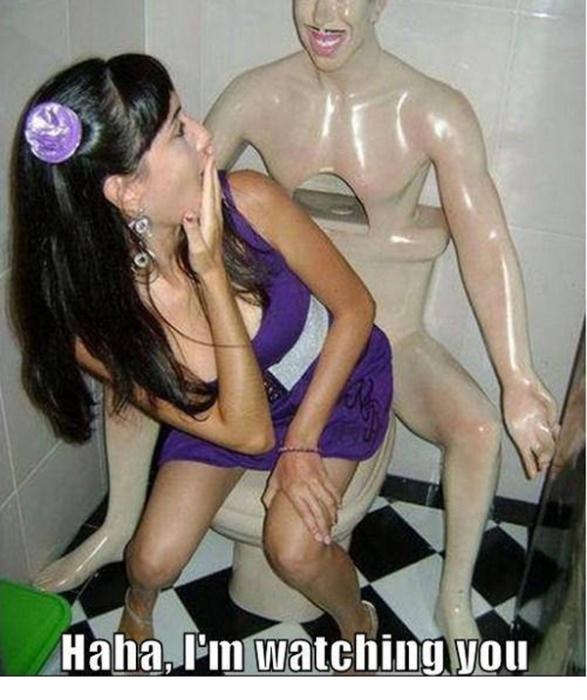 Bathroom Fails So Awkward You’ll Never Want To Pee Again