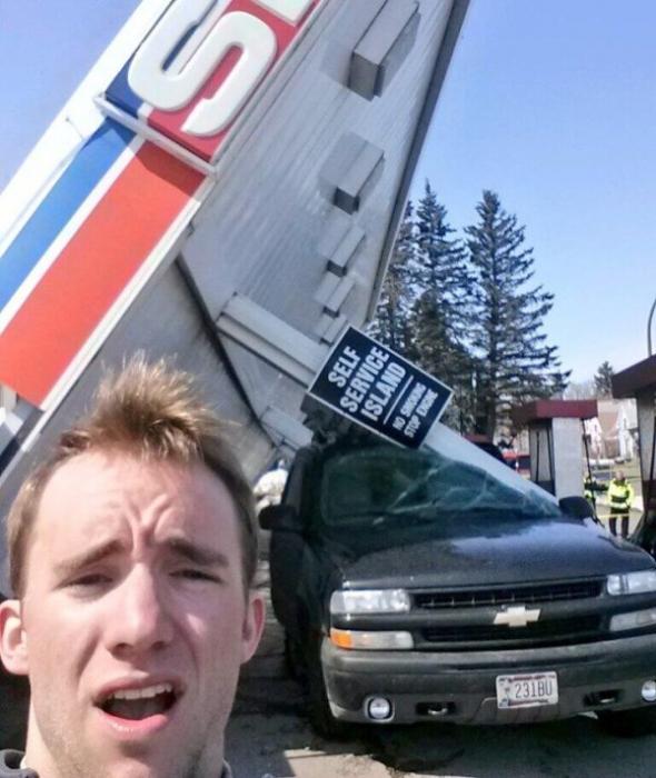 42 WTF things people did to their vehicles