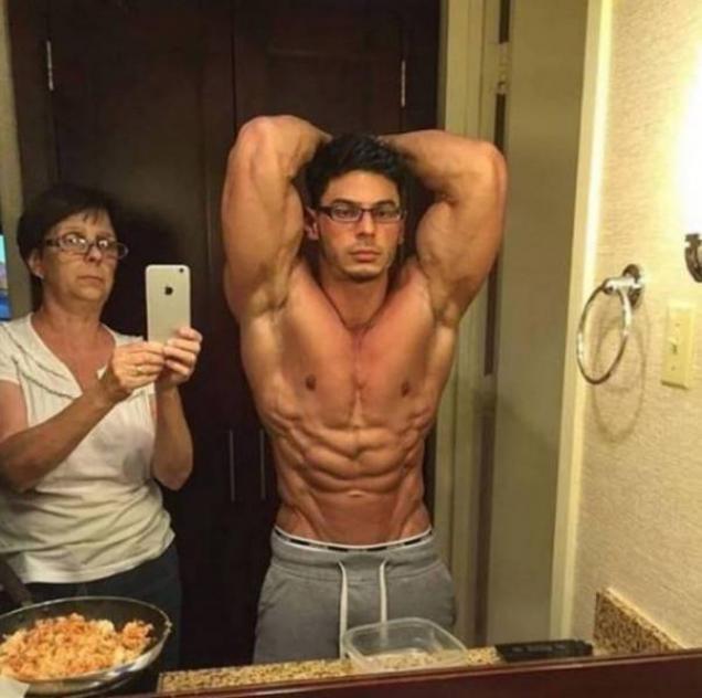 39 Pics That Require An Explanation.