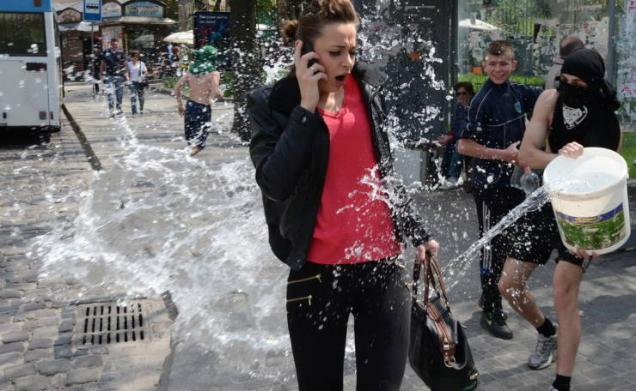 35 Pictures Captured With Perfect Timing.