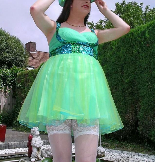 32 Uncomfortable Situations People Found Themselves In.