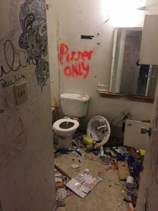 26 Tenants From Hell.