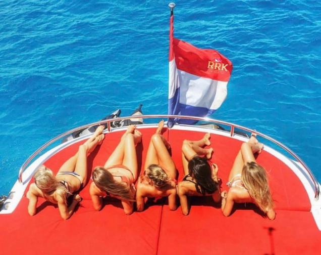 13 Pics Of Rich Kids Who Show Off Their Parents Wealth On Instagram