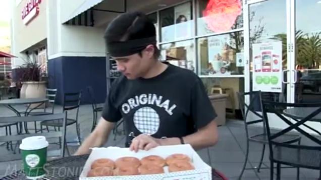 Dozen Krispy Kreme World Record Wow Video Ebaums World 7645