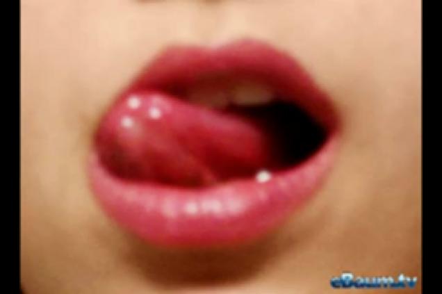 Ebaum's Girls V-Day Video 2009