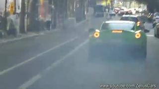 Ferrari 599 GTO goes crazy in Paris