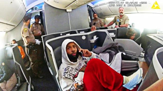 odell beckham jr. removed from plane