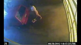 Woman Poops Her Pants And Cleans It At A Carwash