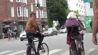 Bodypainted girl danish cruising casting spot