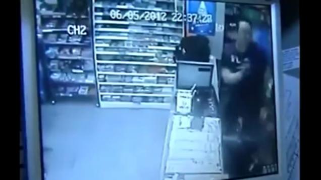 Robber Literally Gets An Ass Whooping - Wtf Video | eBaum's World