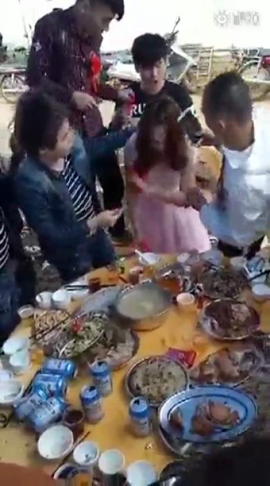 Guests at wedding get to-