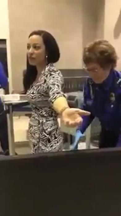 Cnns Angela Rye Breaks Down After Being Patted Down By Tsa Wtf Video