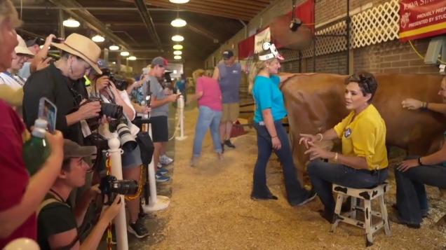 Kari Lake Challenges New York Times Reporter on Gender Debate During Iowa Farm Visit