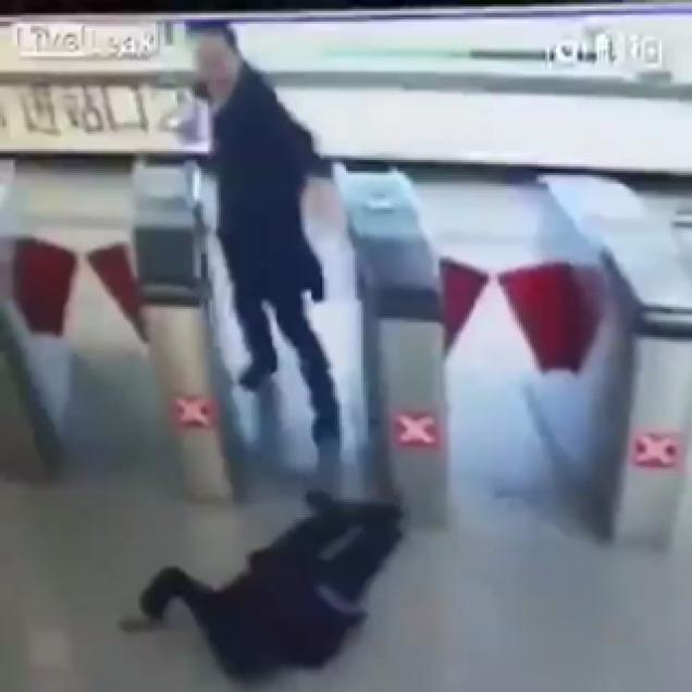 Man gets face plant when stealing subway ride