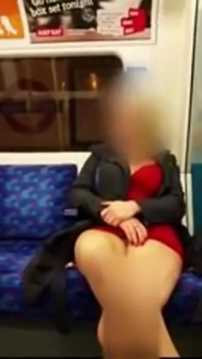 SHOCKING VIDEO OF WOMEN EXPOSING HERSELF -