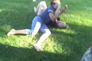 White girl vs Black girl