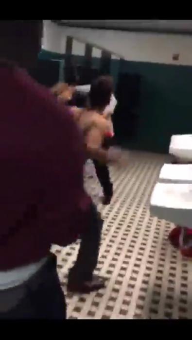 4 vs 1 Bathroom Fight