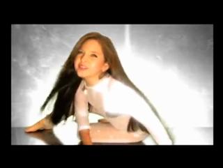9 Year Old Spoiled Girl From Peru Covers Britney Spears Video
