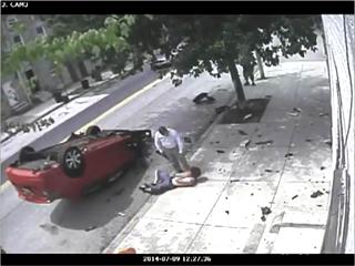 *RAW* Meth Head Flips His Car and WIPES OUT Then Goes Nuts!!