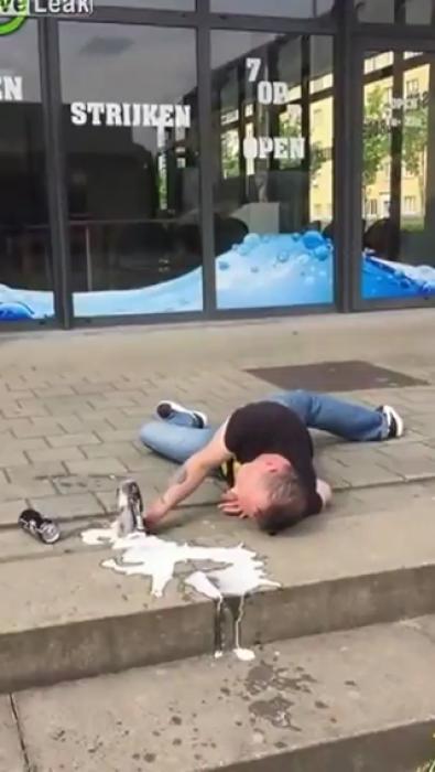 Old Man Knocks Out Drunk Dude With a Slap To The Face