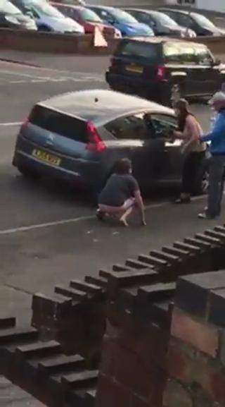 Skank Doesnt Care If It Gets On Her Shoes