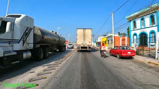 Driving in REAL MEXICO