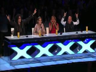 She looks like a princess, but sings like a heavy metal warrior!