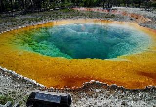 Awesome pictures of hot springs, geysers, mountains and waterfalls from Yellowstone National Park.  
