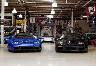 A few pictures from Jay Leno's car collection.. - Gallery | eBaum's World