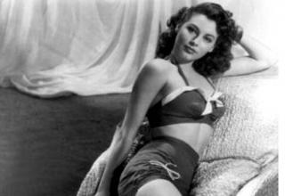 Here are the ten most requested pin-up girls of World War II.