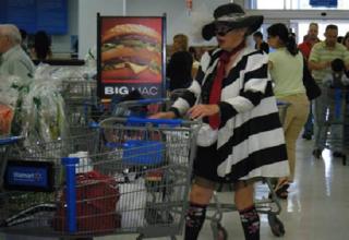 25 Of The Strangest People Of Walmart - Wtf Gallery | eBaum's World