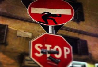 Florence has a strange way of illustrating their public signs.