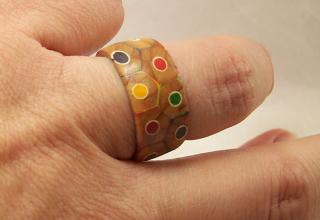 When he's not doing his day job, Peter Brown is a talented woodworker who managed to create a beautiful and original ring from coloured pencils...
