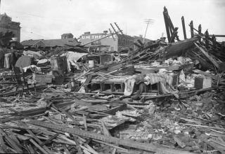 Fergus Falls MN Tornado of 1919 Old Photos - Gallery | eBaum's World