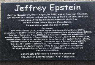 Jeffrey Epstein Statue Appears In Albuquerque Mew Mexico - Wow Gallery