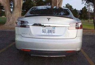 32 Hilariously Creative Tesla License Plates - Gallery | eBaum's World