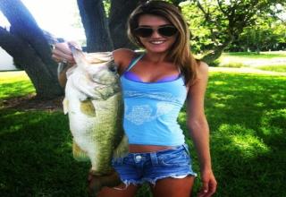 even more fishing babes