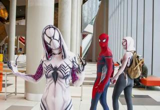 People seem to enjoy dressing up.  Whether it's for Halloween, a party, or just cosplay in general, check out these awesome examples of costumes and cosplay done to perfection, and it's just in time for Halloween!