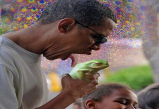 A picture of Obama eating a snow cone started a Photoshop battle on the internet.