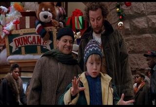 Since it's the holiday season and we already deconstructed Home Alone, it seemed only fair to take a look at all the things that would be totally different if Home Alone 2 took place present day.